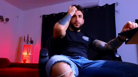 Snapshot of mightyaaron chatting on November 2025 03:28:02 AM MightyAaron online show from November 2025 03:28:02 AM