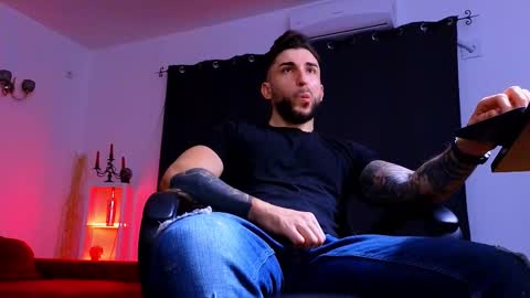 Snapshot of mightyaaron chatting on December 2025 03:57:01 AM MightyAaron online show from December 2025 03:57:01 AM