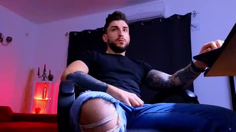 Snapshot of mightyaaron chatting on January 2026 03:31:02 AM MightyAaron online show from January 2026 03:31:02 AM