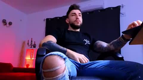 Snapshot of mightyaaron chatting on January 2026 05:23:01 AM MightyAaron online show from January 2026 05:23:01 AM