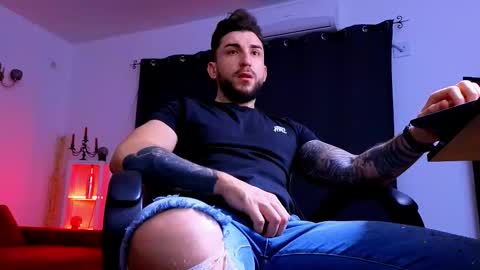 Snapshot of mightyaaron chatting on February 2026 03:34:02 AM MightyAaron online show from February 2026 03:34:02 AM