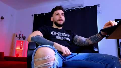 Snapshot of mightyaaron chatting on February 2026 12:01:02 PM MightyAaron online show from February 2026 12:01:02 PM