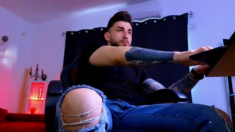 MightyAaron online show from April 2026 04:40:01 AM