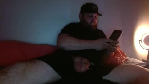 Miggy online show from November 2025 04:15:02 AM