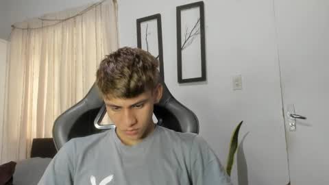 Miguel Hernandez online show from February 2025 03:27:01 PM