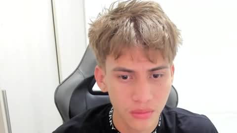 Miguel Hernandez online show from October 2025 11:31:02 AM