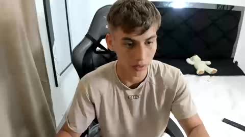 Miguel Hernandez online show from March 2026 02:56:01 PM