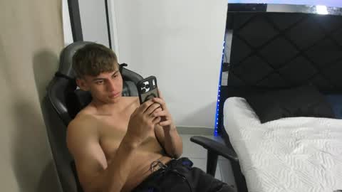 Miguel Hernandez online show from April 2026 11:43:02 PM