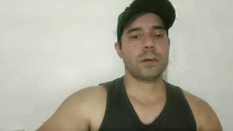Snapshot of miguelanchelo chatting on June 2026 01:32:01 AM mikel online show from June 2026 01:32:01 AM