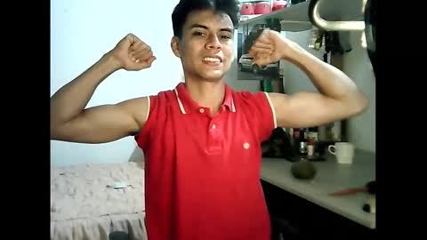 Snapshot of miguelsantos23 chatting on January 2026 07:25:02 AM MiguelSantos online show from January 2026 07:25:02 AM