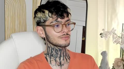 Snapshot of mihailleroy chatting on January 2025 11:24:01 PM MIHAIL LEROY finally independent model online show from January 2025 11:24:01 PM