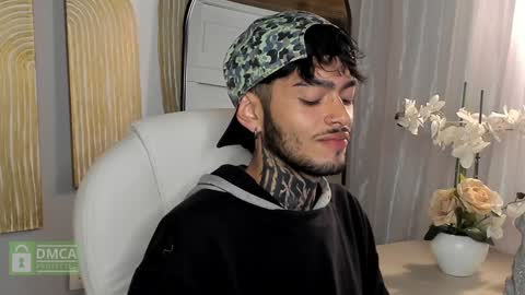 Snapshot of mihailleroy chatting on January 2025 04:58:02 AM MIHAIL LEROY finally independent model online show from January 2025 04:58:02 AM