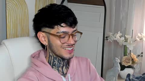 Snapshot of mihailleroy chatting on February 2025 01:47:01 AM MIHAIL LEROY finally independent model online show from February 2025 01:47:01 AM