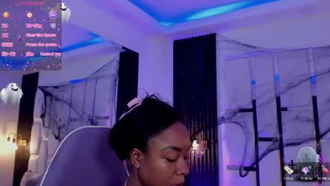 Miia Schwarz  online show from November 2025 04:58:02 AM