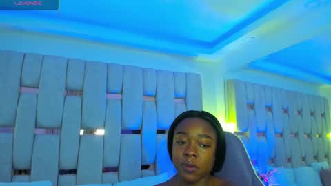 Miia Schwarz  online show from February 2026 10:47:02 PM