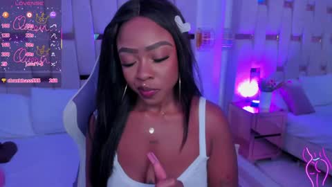 Snapshot of miia_schwarz chatting on April 2026 12:24:02 AM Miia Schwarz online show from April 2026 12:24:02 AM