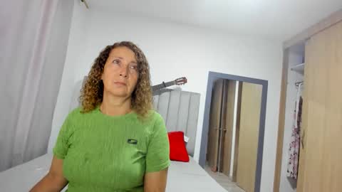 Mia Weed online show from April 2026 11:11:01 AM