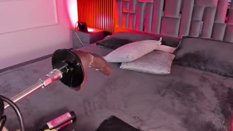 Snapshot of miiaamonroee chatting on February 2026 06:19:02 AM Mia Monroe online show from February 2026 06:19:02 AM