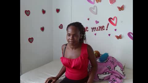 Snapshot of miiavelet chatting on November 2025 05:01:02 PM miiavelet online show from November 2025 05:01:02 PM