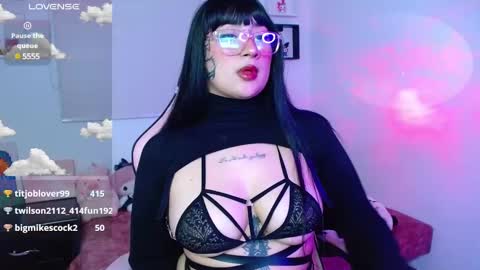 Mila  online show from January 2025 05:59:01 AM