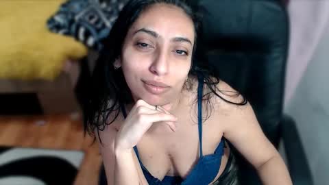 Snapshot of miisss_amber chatting on February 2026 07:28:02 AM miisss_amber online show from February 2026 07:28:02 AM