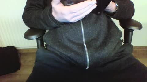 mik online show from February 2025 08:38:01 AM