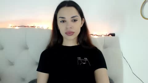 Mika online show from December 2025 12:20:01 PM