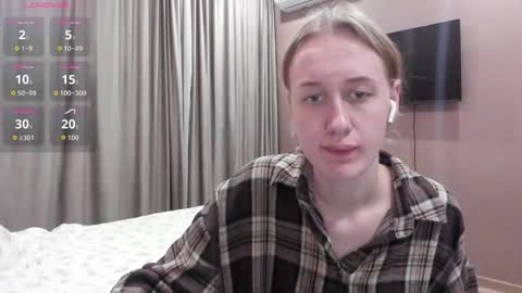 Mika online show from November 2025 10:01:01 PM