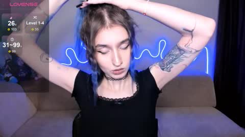 Mika online show from November 2025 03:37:02 PM