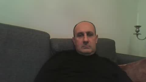 mikael_r52 online show from February 2026 02:16:02 AM