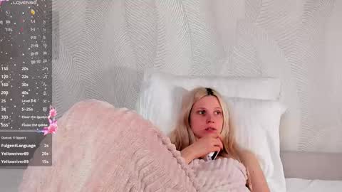 Angel girl online show from March 2026 05:44:01 AM