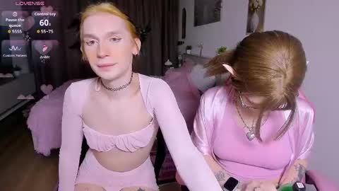 Snapshot of mikaella_nicole chatting on June 2026 12:23:01 AM mikaella_nicole online show from June 2026 12:23:01 AM