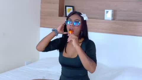 mikaellafoxx online show from July 2026 03:11:02 AM