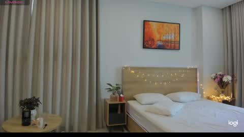 Miko now i live in Vietnam online show from January 2025 02:11:01 AM