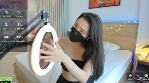 Miko now i live in Vietnam online show from January 2025 04:58:02 AM