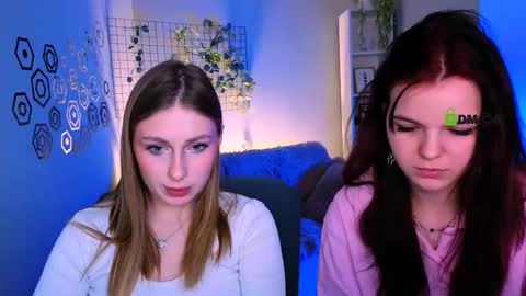 Snapshot of mikameovv chatting on January 2026 08:45:02 PM Mika online show from January 2026 08:45:02 PM