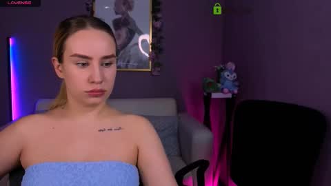 Snapshot of mikameovv chatting on February 2026 08:36:01 PM Mika online show from February 2026 08:36:01 PM