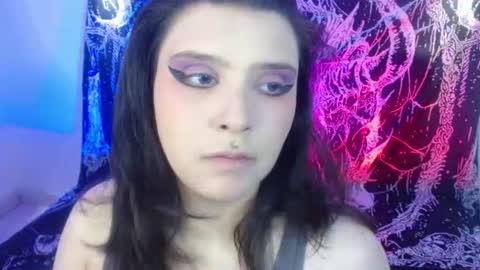 Snapshot of mikaskullcs chatting on July 2026 06:36:01 PM Mika online show from July 2026 06:36:01 PM