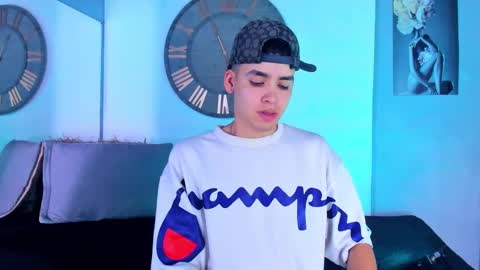 Mike 0233 online show from January 2025 04:00:02 AM