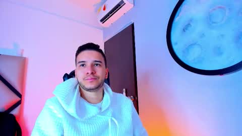 Mike  online show from November 2025 11:43:02 AM