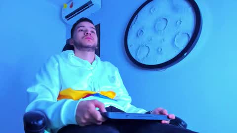 Snapshot of mike_256 chatting on February 2026 11:41:01 AM Mike online show from February 2026 11:41:01 AM