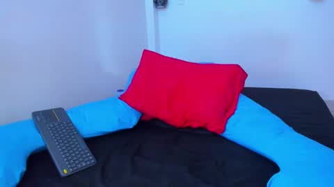 Mike  online show from February 2025 04:47:02 PM