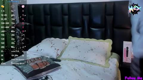 Snapshot of mike_bennet chatting on February 2026 01:46:02 AM Mike Bennet Make me Cum Please online show from February 2026 01:46:02 AM