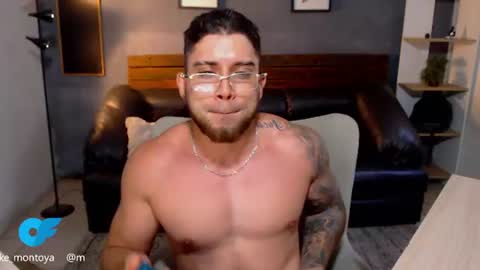 Snapshot of mike_montoya chatting on July 2026 02:34:01 PM Mike Montoya online show from July 2026 02:34:01 PM