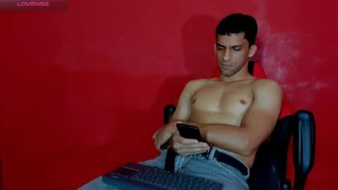 Snapshot of mike_shelby21 chatting on April 2026 12:39:01 AM mike_shelby21 online show from April 2026 12:39:01 AM