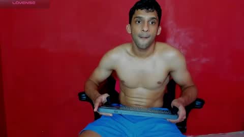 Snapshot of mike_shelby21 chatting on April 2026 11:31:01 PM mike_shelby21 online show from April 2026 11:31:01 PM