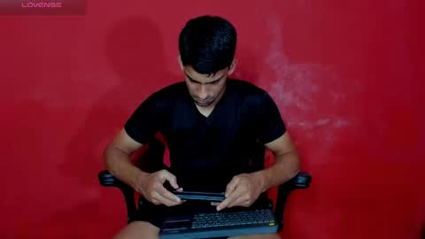 Snapshot of mike_shelby21 chatting on May 2026 09:43:01 PM mike_shelby21 online show from May 2026 09:43:01 PM