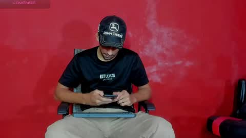 Snapshot of mike_shelby21 chatting on June 2026 07:23:01 AM mike_shelby21 online show from June 2026 07:23:01 AM