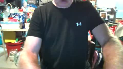 mikeb3200 online show from December 2025 01:05:02 PM