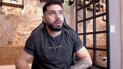 Mike Blare online show from January 2025 07:05:01 PM